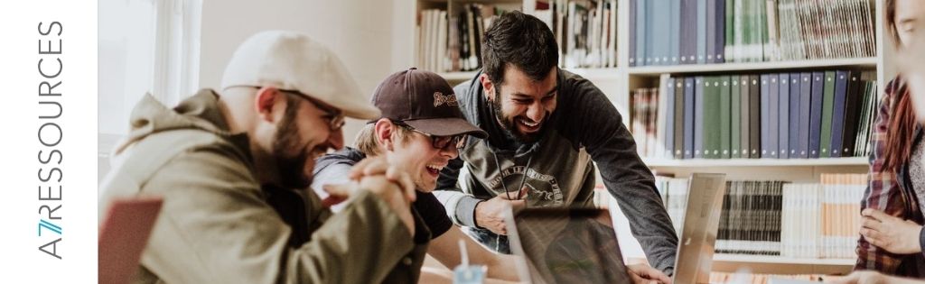 Une équipe de travail s'amuse